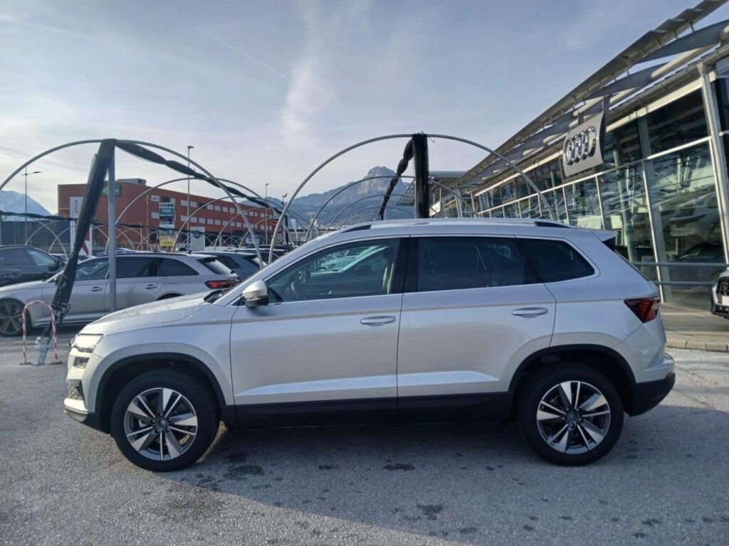 SKODA Karoq Selection Style TSI DSG – 5 Jahre Garantie