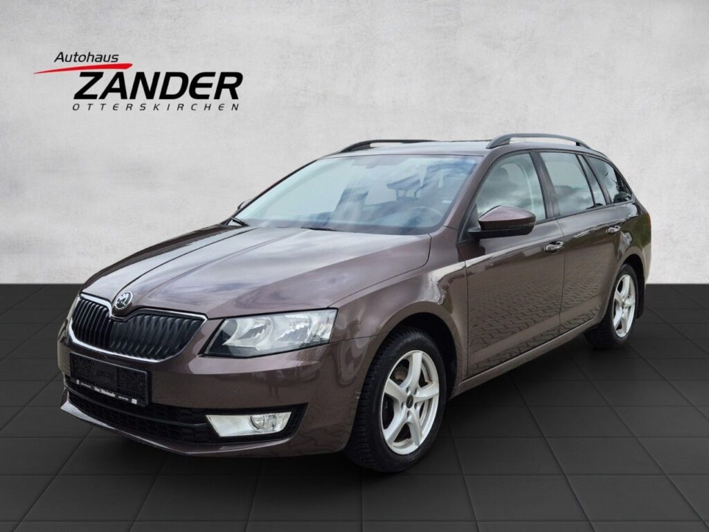 SKODA Octavia Combi Elegance PDC SHZ