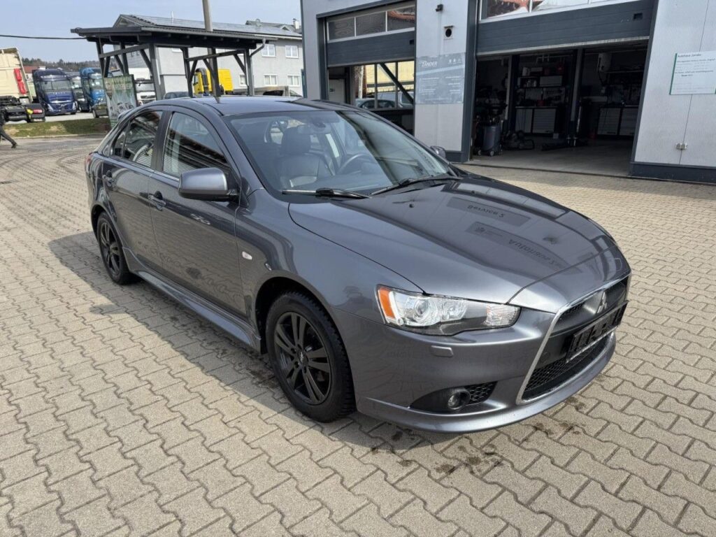 MITSUBISHI Lancer Sportback Instyle – sehr gepflegt -Export