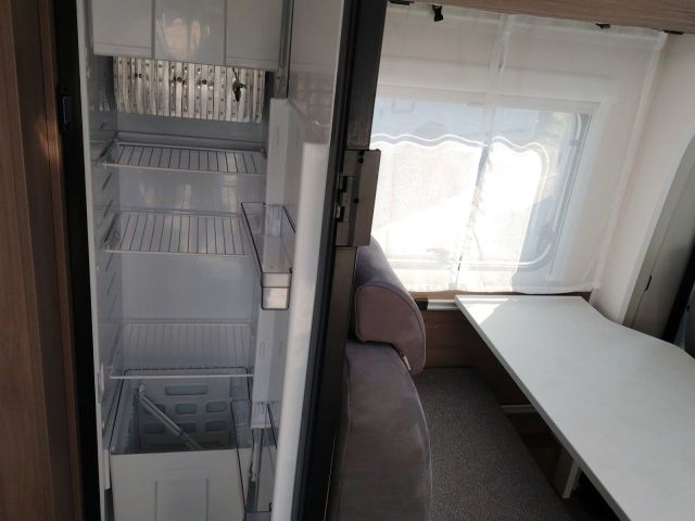 CARADO V 347 PRO+ Clever-Lift-Bett Schwenk-Bad - Bild 25